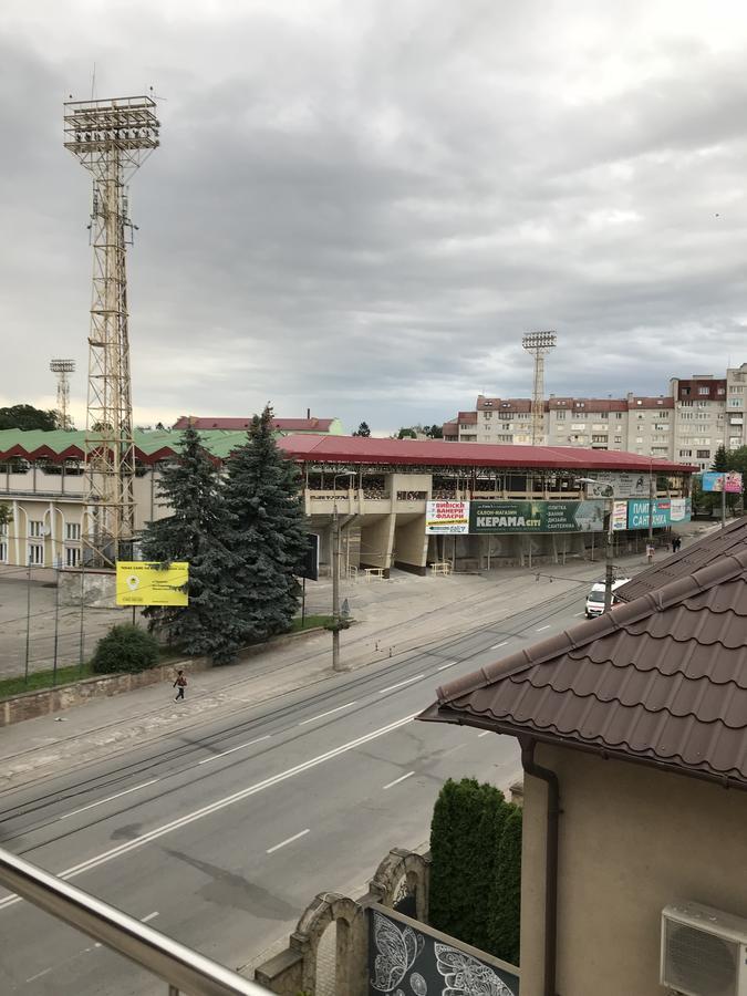 Апартаменти Antique Тернопил Екстериор снимка