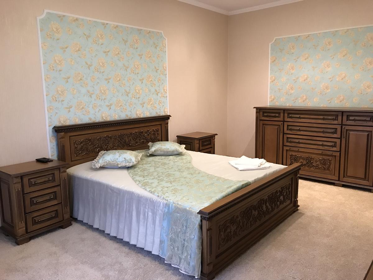 Апартаменти Antique Тернопил Екстериор снимка